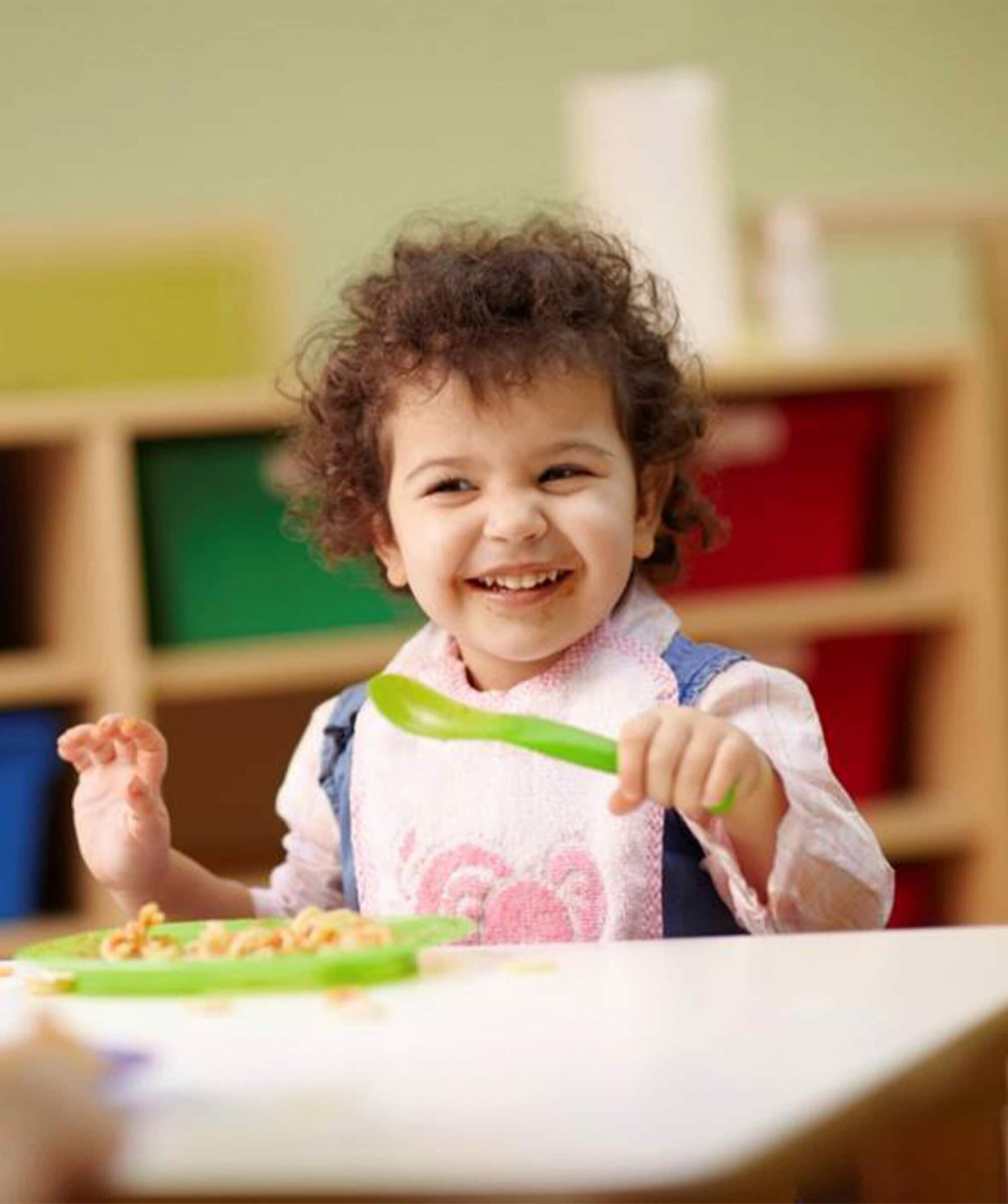 kid eating healthy food